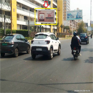 Spectrum  mall Noida Sec-50 Near by Metro Station