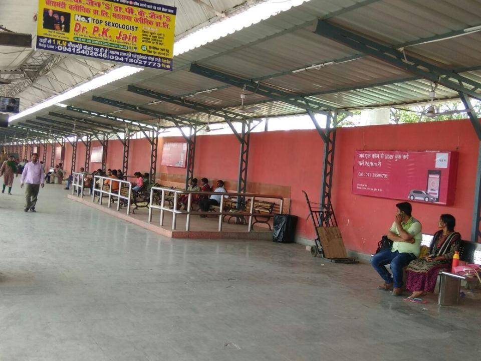 Near Rly Station Platform No.1, Lucknow