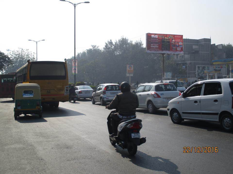 HP Petrol Pump Peera  garhi  Flyover, Delhi