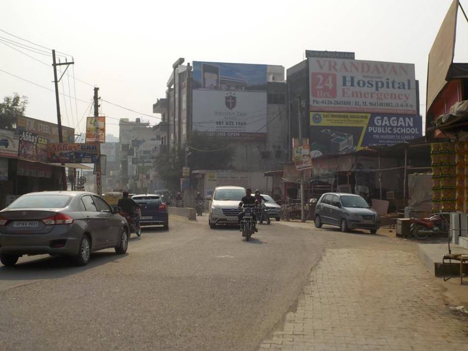 Entry From Crossing Republic, Noida