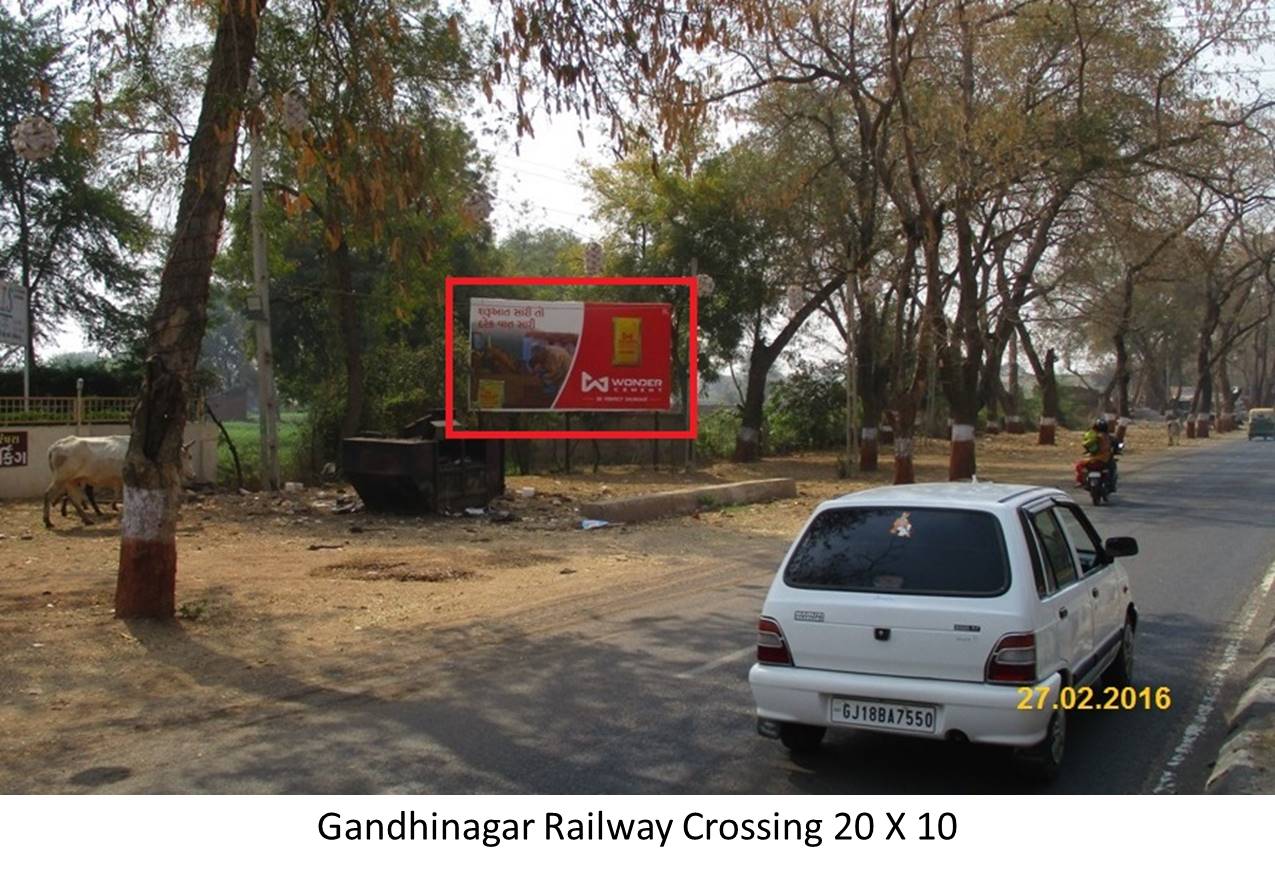 Railway Crossing, Gandhinagar