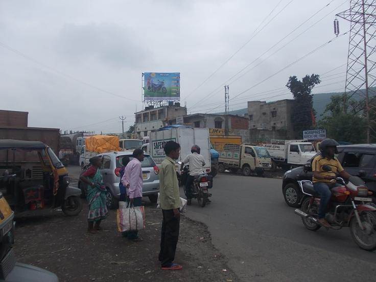 Court Road Near Mango Bus Stand, Jamshedpur