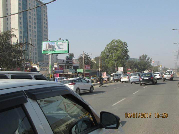 Sohna Road Outside Vipul Greens, Gurgaon