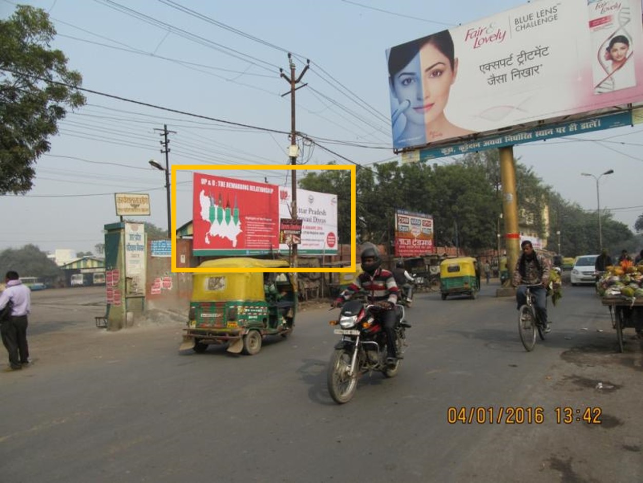 Near Idgah Bus Stand, Agra                                                                                                                                                                     