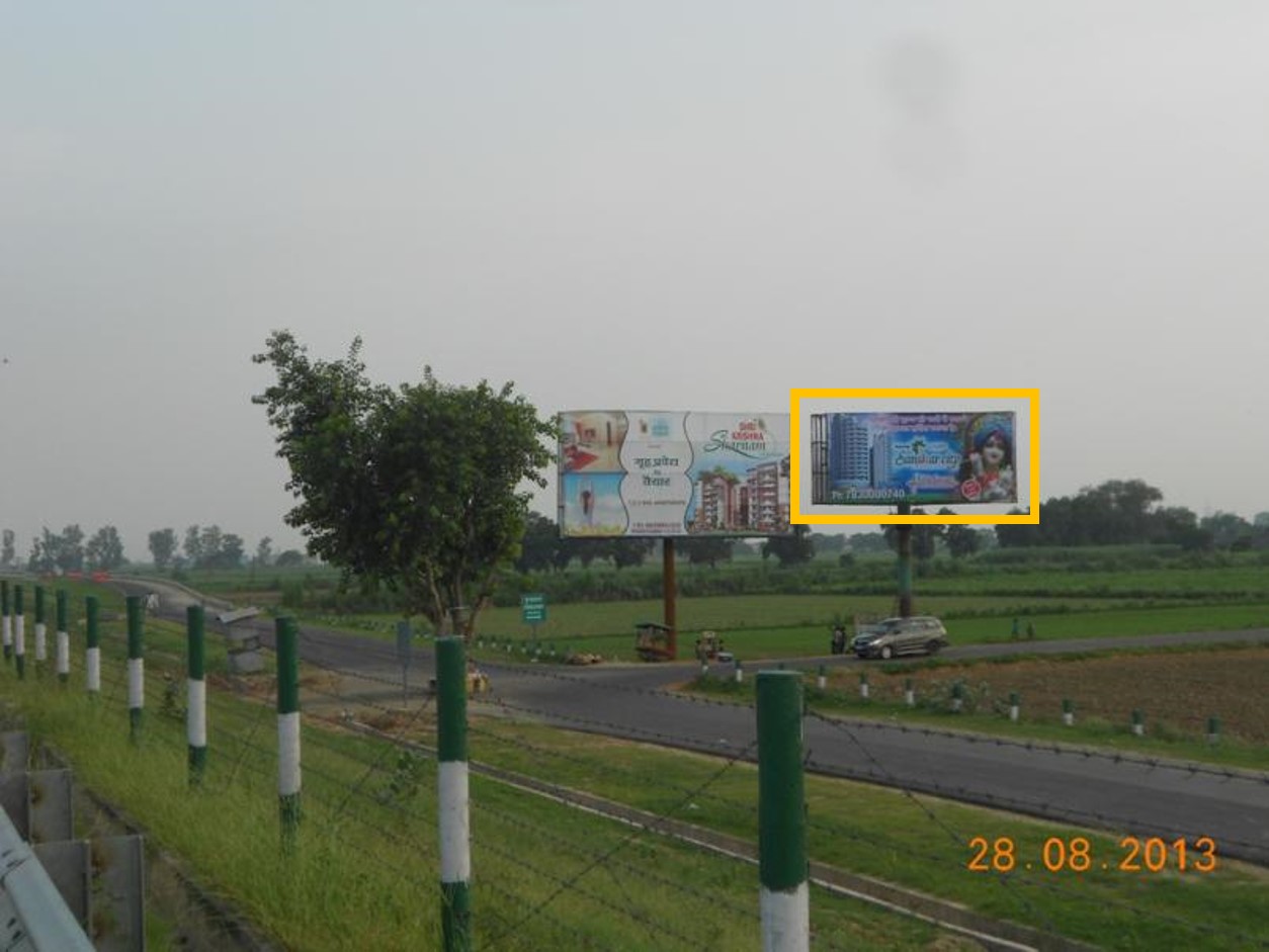 Near Pani Gaon,Yamuna Expressway Highway                                                        