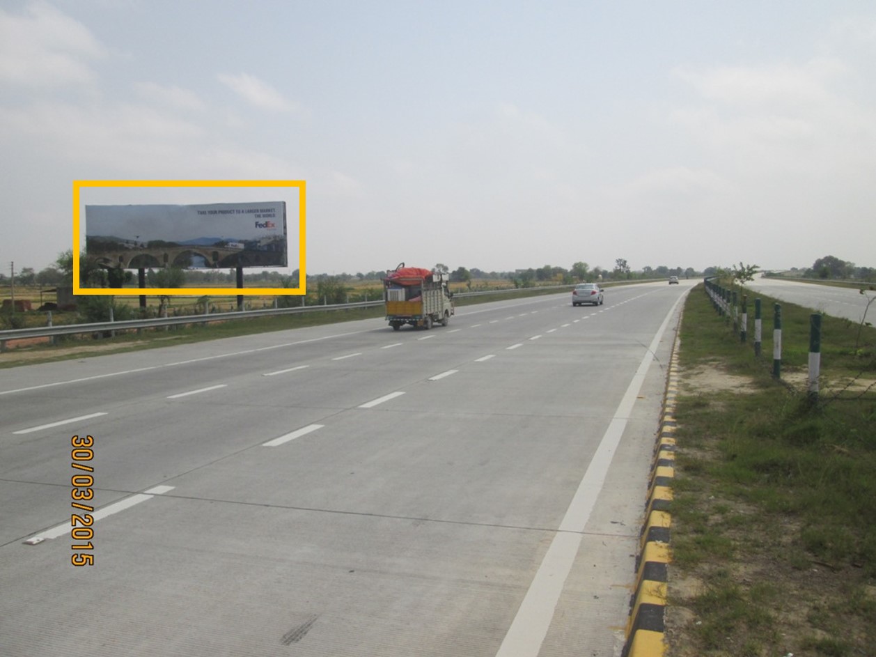 Yamuna Expressway Highway                                                            
