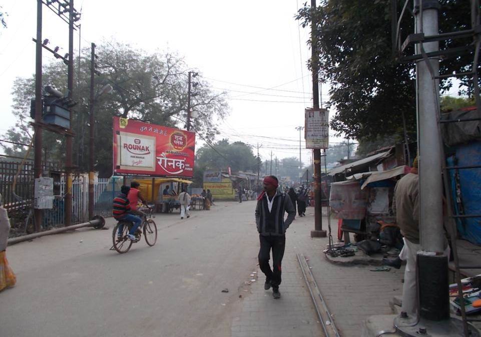 Labour Colony Xing, Firozabad