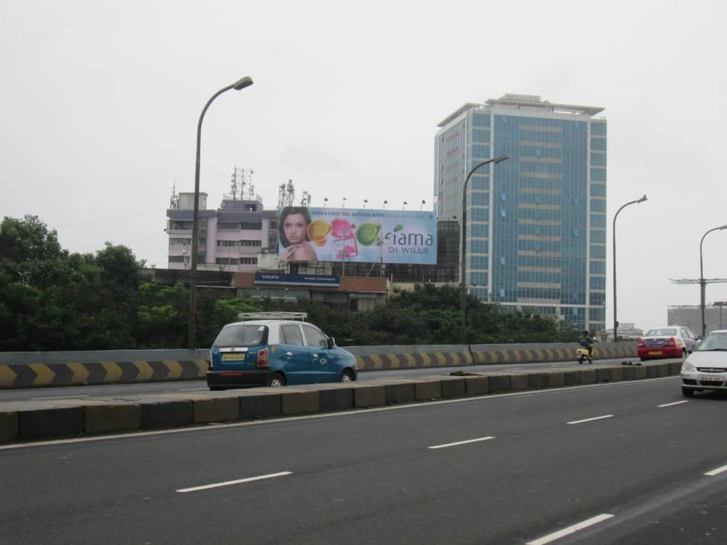 Thane E.E Highway Nr Nitin Company Flyover LHS, Mumbai