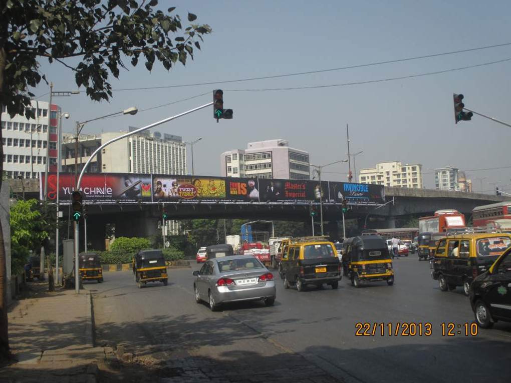 Bandra Highway At Kalanagar Junction, Mumbai