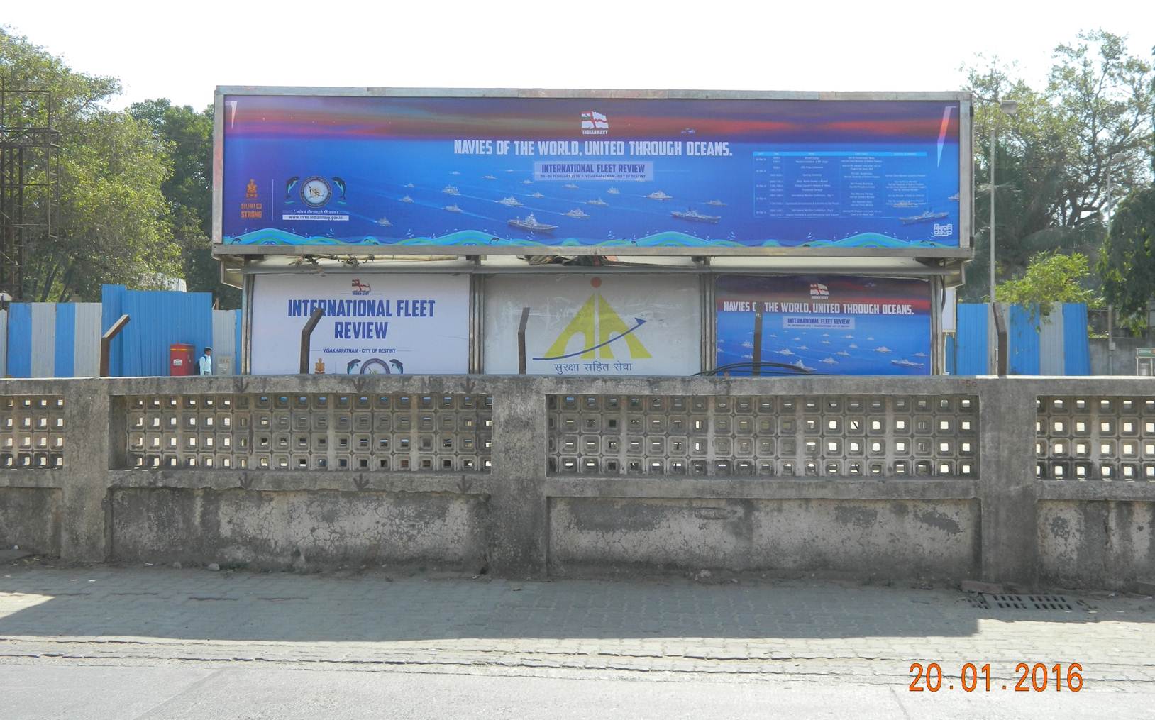 Juhu Beach Bus Stand Nr Wall Up, Mumbai