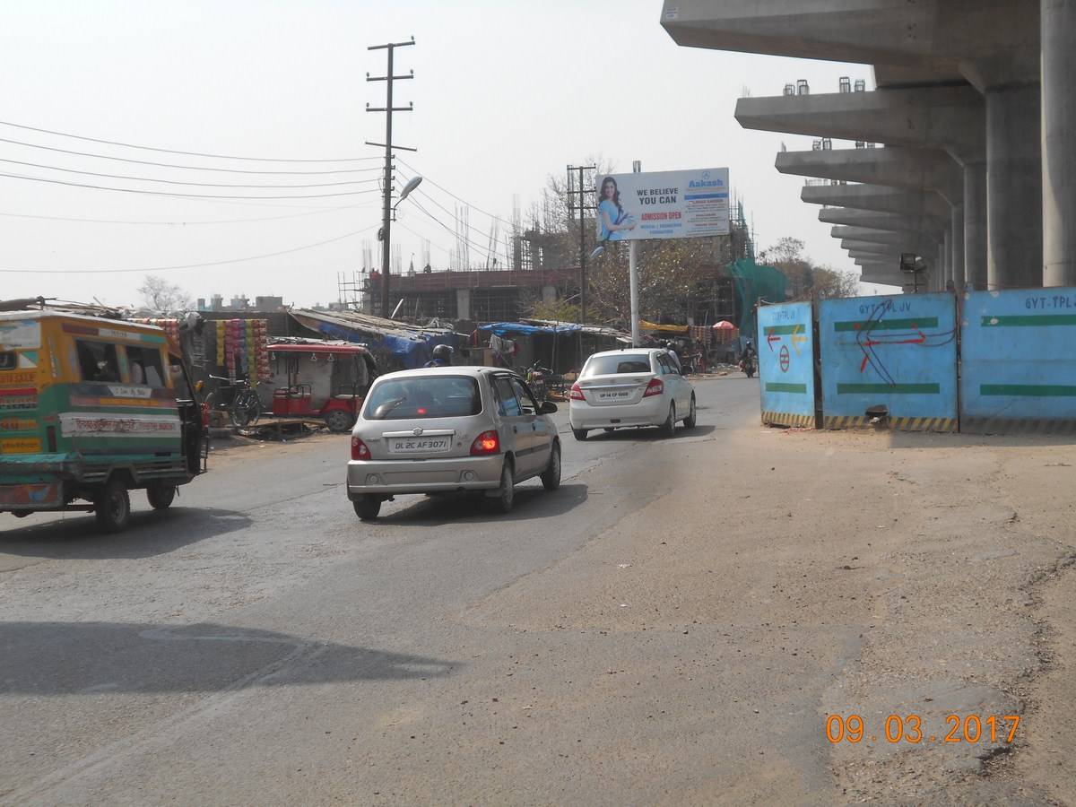 M4U Cut, Ghaziabad