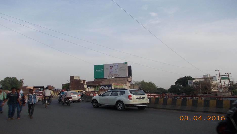 Collectrate Xing, Agra
