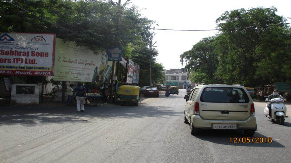 Church Road Turn, Agra
