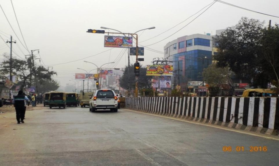 Traffic Signal At Labour Chowk Khora, Noida                     