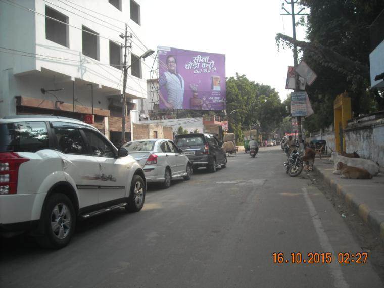 Nr Jhakarkati Bus Stand, Kanpur