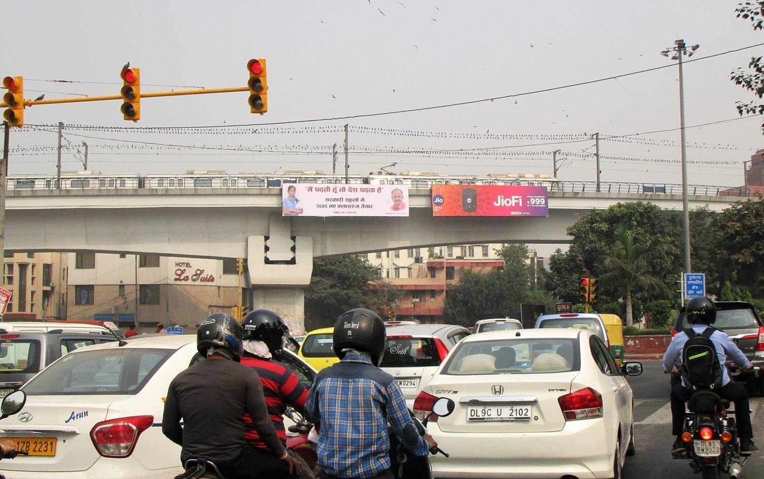 Siddharath Crossing Left Pannel, Delhi
