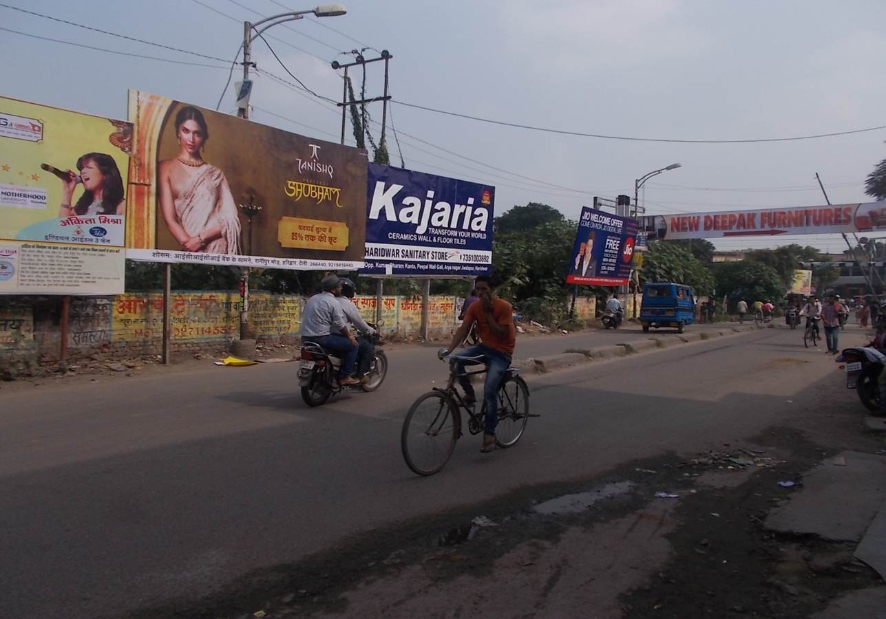 Jwalapur Crossing Near Main Market, Haridwar