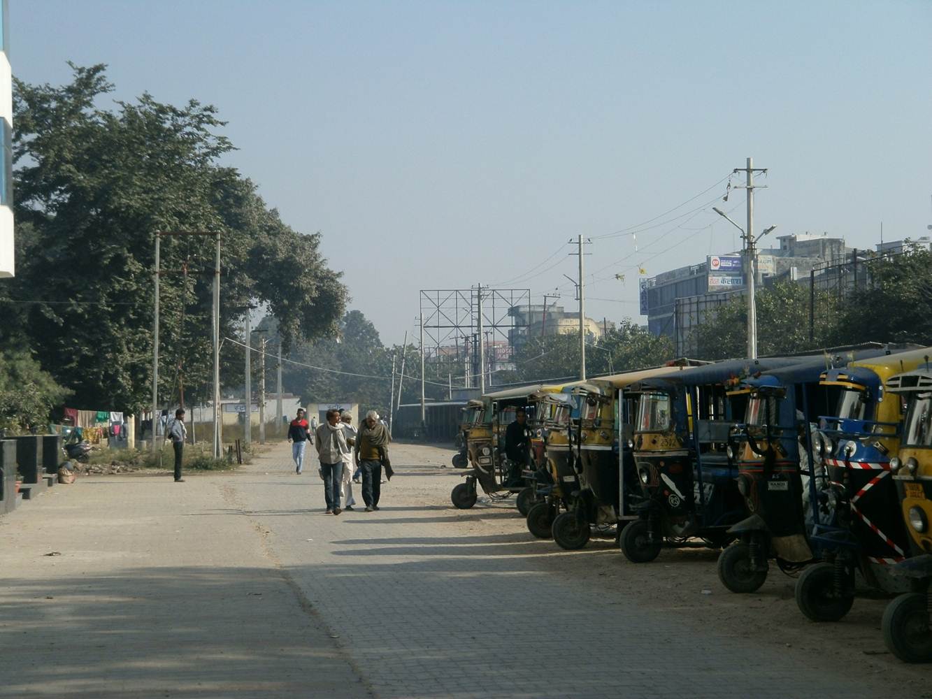 Shivmurti Near Railway Station 2 Wheeler Stand Way to Harki Pauri, Haridawr