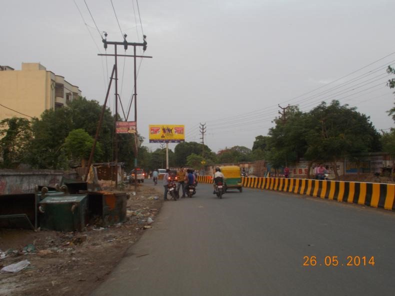LANKA ROAD, Varanasi                            