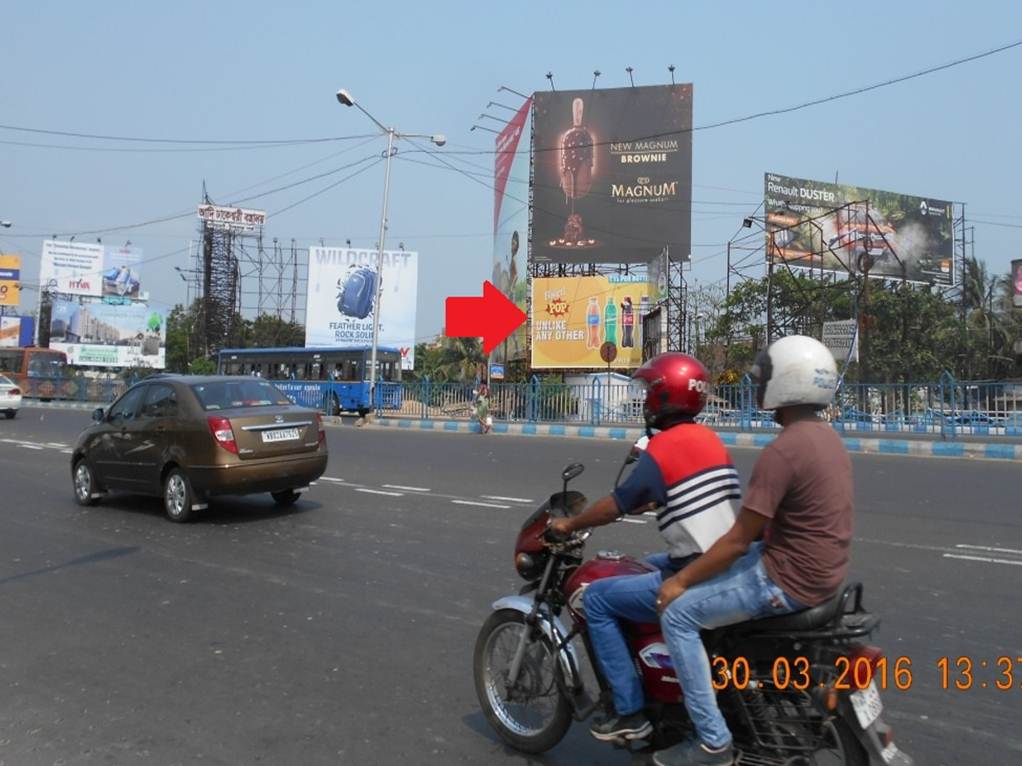 E M Bypass Chinghrihata, Kolkata