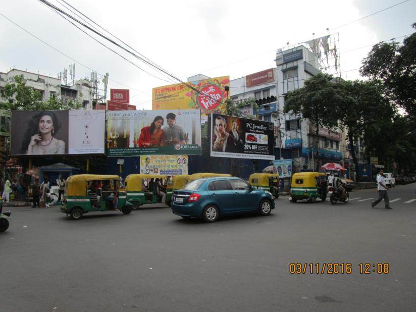 Kankurgachi Crossing Petrol Pump, Kolkata