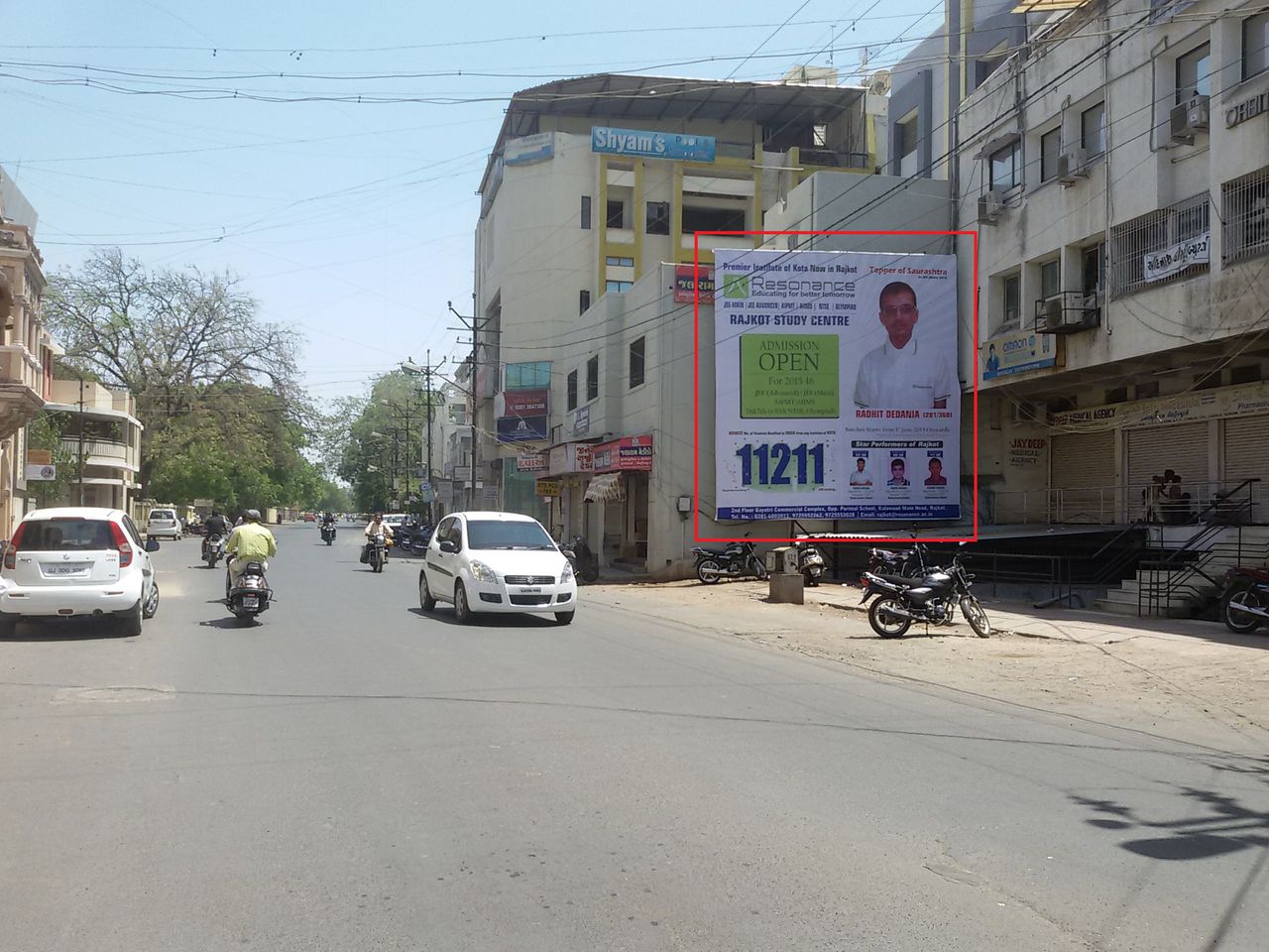 Dr Yagnik Road, Moti Taki Chowk, Rajkot