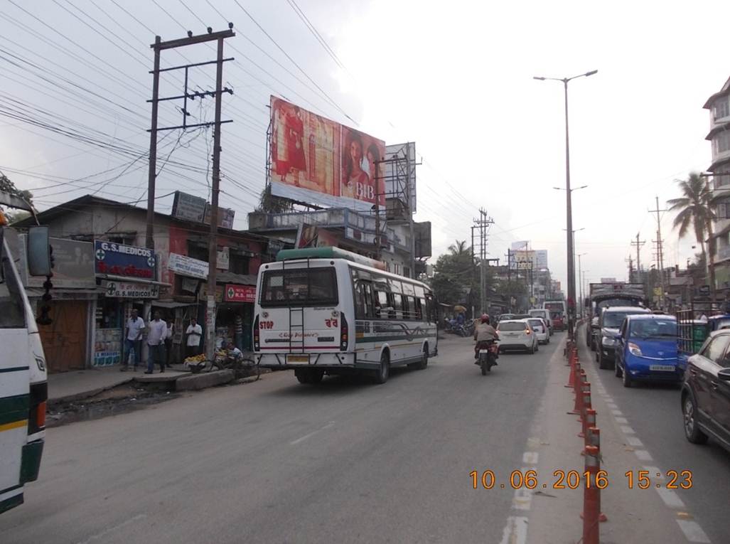 Chandmari Bus Stop, Guwahati