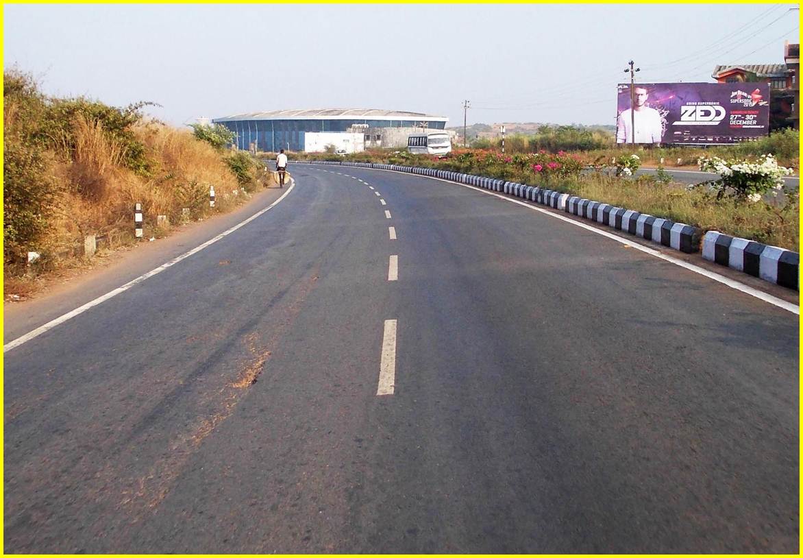 Airport road to Panjim / Margao at Zuari Nagar