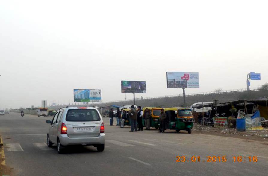 Noida Expressway 