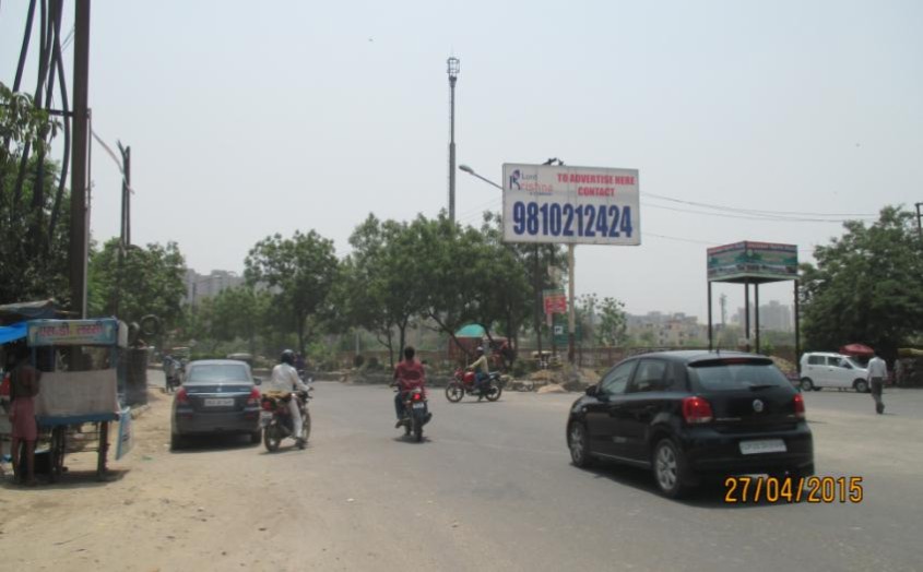 NH 24 TOWARDS VASUNDHARA AT D.P.S T POINT PETROL Pump Ghaziabad 
