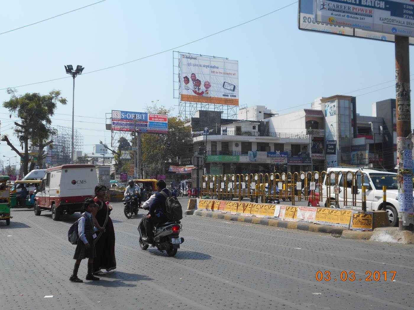 Mahanagar Crossing, Lucknow